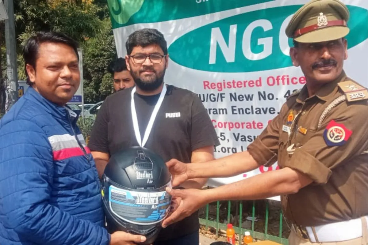 FDJ NGO Hosts Helmet Drive for Media Personnel: Promoting Road Safety and Responsible Journalism